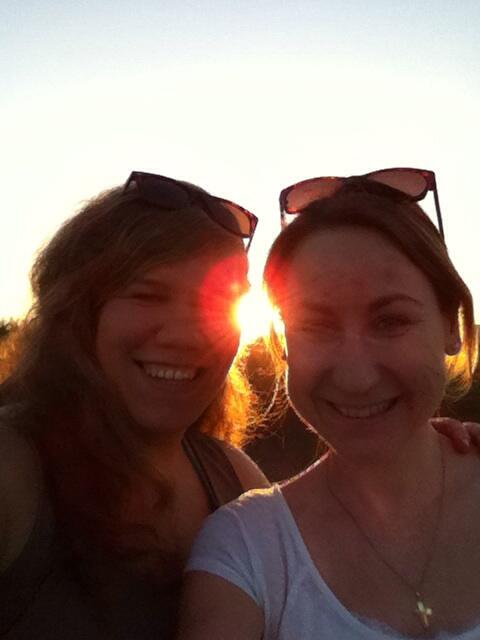 WilliamsRochi's tweet photo. Die großen Finthen Fans genießen das Leben! #Friendship #finthen #inspiration #teilen http://t.co/9R9KP3KKCW