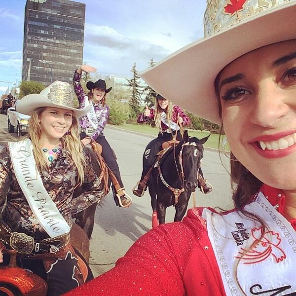TedStovin's tweet photo. .@briggs_nicole is in Brooks this week but last week she took this #selfie @GPstompede! 
Blog: http://t.co/w3l0yWtLOd http://t.co/I4g359xUr1