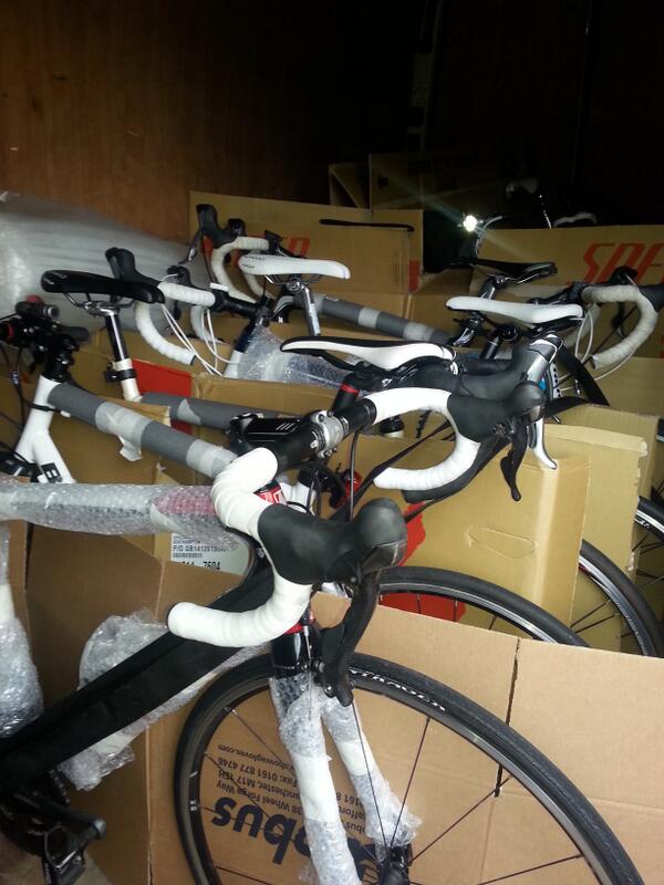 HulseAnnette's tweet image. Van loaded with some amazing bikes.  Good luck to all the team tomorrow.   Follow us  on our travels . #ttc14