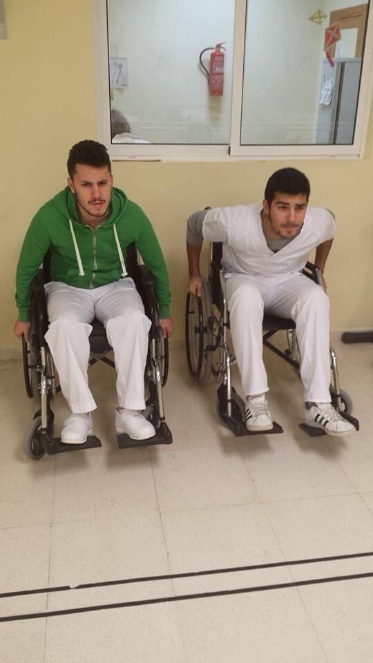 Juanitoelsaxo's tweet photo. Un placer compartir este año de practicas con personas como @crdiego93 y @nonito_91, os quiero mamones!! http://t.co/VwNMTYtoiV