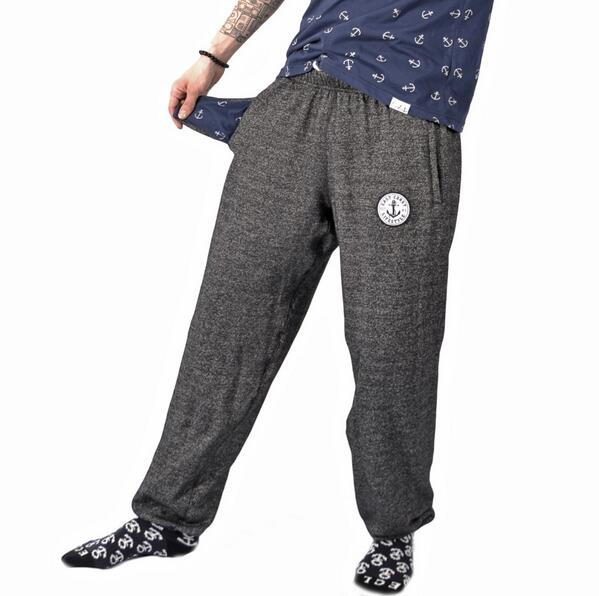 EASTCOASTLIFEST's tweet photo. Retweet To Be Entered To Win The 1st Ever Pair Of Anchor Sweatpants!! 100% Made In Canada #EastCoastLifestyle #Canada http://t.co/APoUyqHn6G