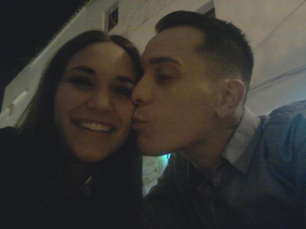 Fatiima34's tweet photo. De cenita con @pablobarba92 :) te quiero * ♥ http://t.co/sYyJNt4GSe