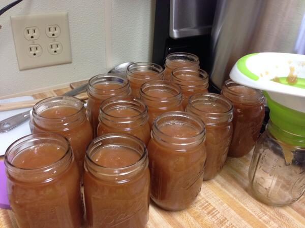 jamlady's tweet image. Caramel apple butter.