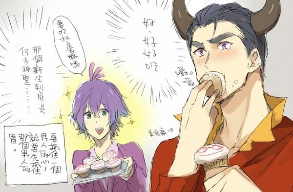 GayDisney101's tweet photo. #RandalBogs worked so hard on those cupcakes so senpai would notice him #cutie #gaydisney101 #monsteruniversity #yaoi http://t.co/fi9CIuRtni