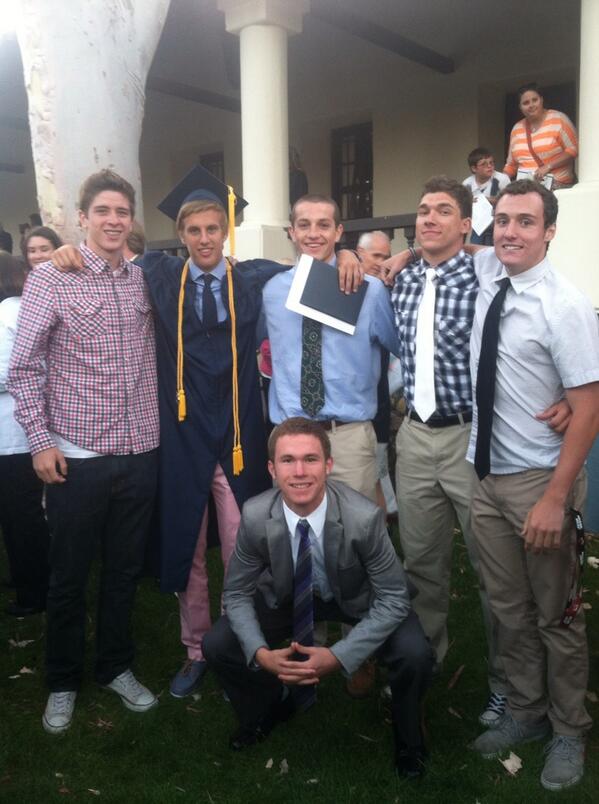 MP_Hoops's tweet photo. A couple of #TeamMP Members with thr graduate @bencovington22 http://t.co/2gX7wiyCZT