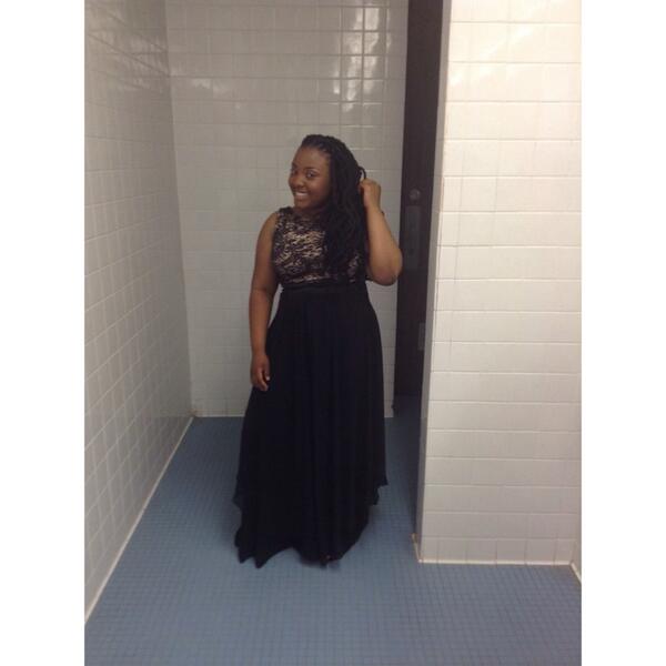 caprix33_'s tweet image. #8thGradeProm 🔥😍🙈