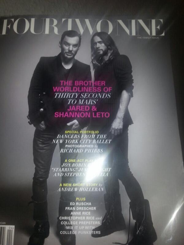 SimplyKay22's tweet image. @JaredLeto  and @ShannonLeto  look awesome on #fourtwonine #30stm #Echelon