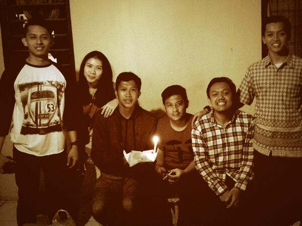 Wihh edyann RT @laraswa: HBD PAI <a href="/Bahtiaarrr/">Bahtiar Puji Rifa'i</a> <a href="/rezaharis/">reza haris tiara</a> <a href="/radzzii/">X Æ A-20 RDZ</a> <a href="/inuazhar/">Ibnu Azhar</a> hanungjeble <a href="/trihusadawahyu/">Tri Husada Andromeda</a>