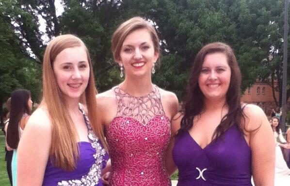 Hayley_Lindberg's tweet photo. Madison girls reunited http://t.co/F4tzo90x4J