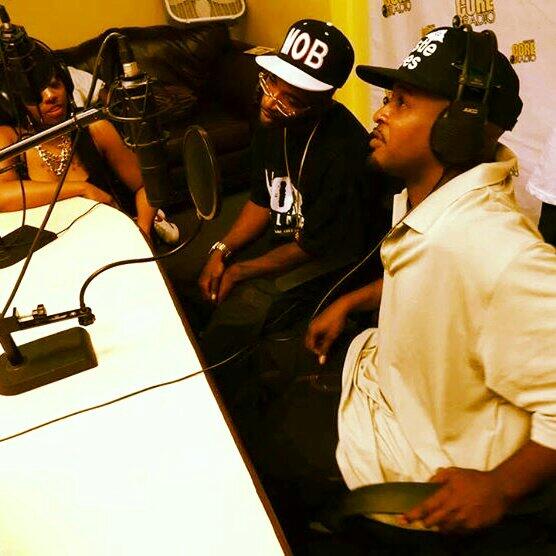 YoungBoogBMT's tweet photo. #Grind #ChessNotCheckers 

Listen to this #ExclusiveBanger 🎧📻📀🎶 http://t.co/czLQiJuWGc http://t.co/0nVMv815UB