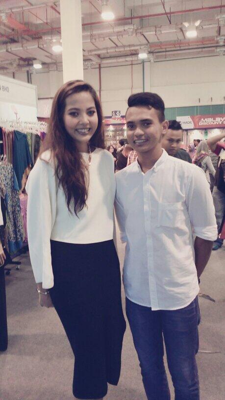 ehsan_saad's tweet photo. Tingginya lah @aisyaah_aziz 😍😍 http://t.co/PyC4MeD2f9