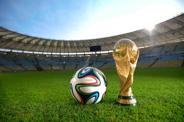 GeekStroke's tweet photo. Adidas Brazuca – Rio Official Match Ball   #FIFA #Brazuca #Fifaworldcup2014 #FIFA2014 #Adidas http://t.co/IGY2R24qZu http://t.co/yOTDZmiNQ4