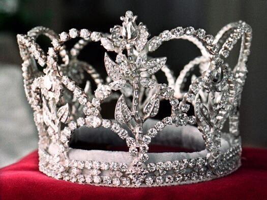 "A queen is grateful for her mistakes and the imperfections of life and humbly receives the lessons they<a href="/tag/mce"class="tags"><span>#mce</span></a>