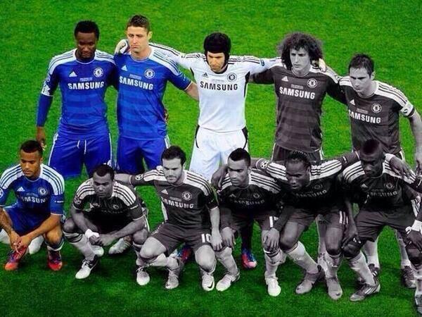 FootballFunnys's tweet photo. Only 4 players left from their magical night at Munich. http://t.co/rPuUVdIY6x