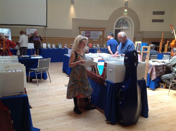 Today <a href="/BerkFestExpo/">BerkeleyFest&Expo</a> <a href="/PhilharmoniaBar/">Philharmonia Baroque Orchestra & Chorale</a> flutist Mindy Rosenfeld shopping for sheet music buswoman's holiday