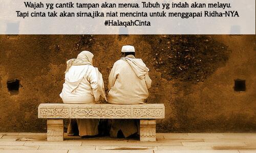 TeladanRasul's tweet photo. Wajah yg cantik tampan kan menua,tp cinta takkan sirna,jika niatnya menggapai ridhaNYA    #HalaqahCinta http://t.co/ptWKpC8IFn
