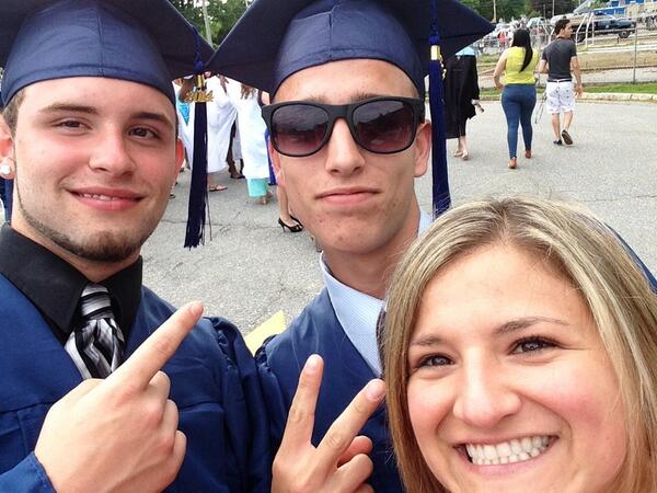MrsTobin1's tweet photo. Graduation selfies! http://t.co/FCZ8xPABKL