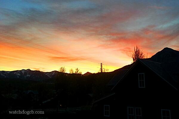Watchdogcb's tweet photo. Waking up to #beautifulskies in #CrestedButte #sunrise #cbsunrisesbeatsleep #juneincb #lovecb #timetobikethebutte http://t.co/OglcIQxj7M