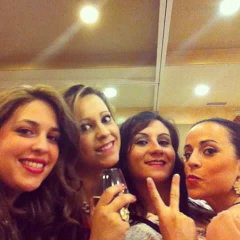 cmarpav24's tweet photo. Buenas tardes sabadete!!Gran noxe la de ayer @MARTACC19 @mari_1991 @noeliadg44.Hoy más y mejor😊 http://t.co/r9CRPGSvqk