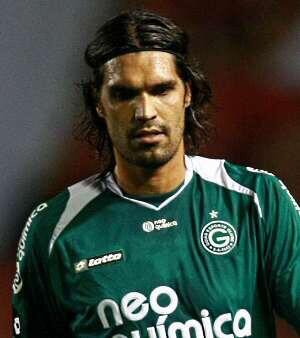 rafaBcastro99's tweet photo. Vai ficar marcado pra sempre na historia do goias e de tantos outros,um idolo com certeza,descanse em paz grande! http://t.co/zCYGM3hTHw