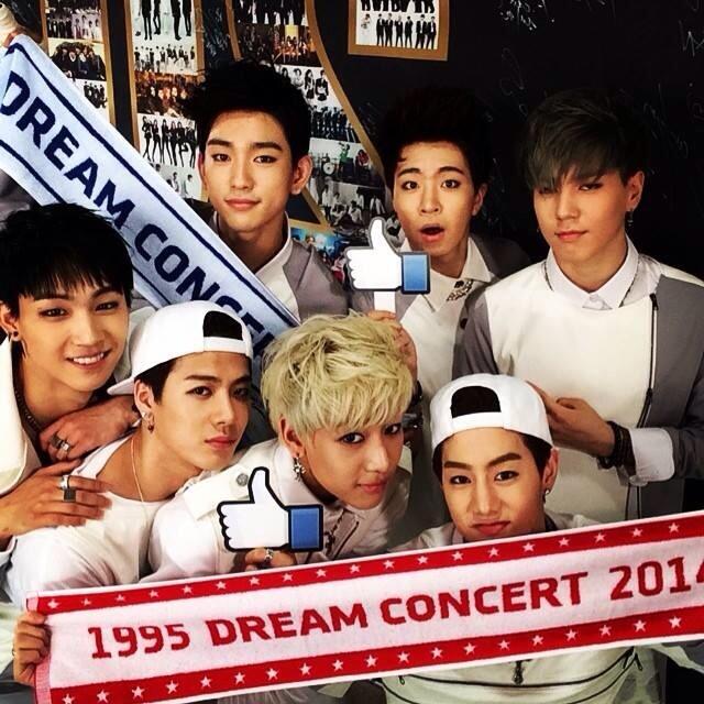 BphAbVNCUAAJbXT.jpg:large