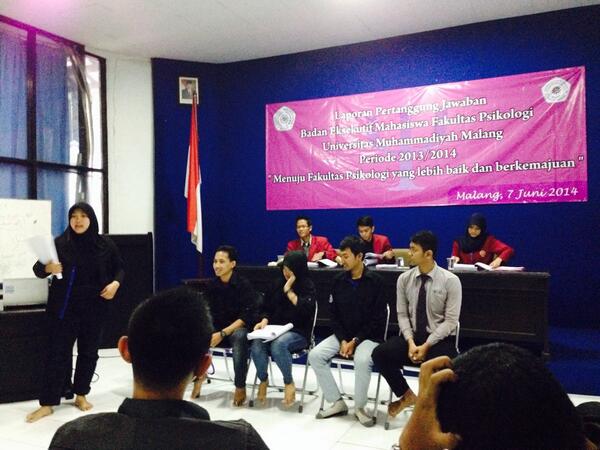 bemfapsiumm's tweet photo. Penyampaian #bemlpj departemen sigma cayo @ulanaluw @candra_Dya @taufiqusavich @mochammad_bayu ardi lalalaaa http://t.co/g4tPRSh6Hf