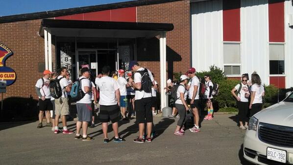 SOAmazingRace's tweet photo. Racers prepare to board the bus to the start line #2014SOAR http://t.co/IhjBNXyiuO