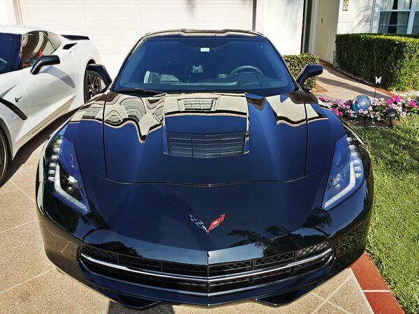 2014 Black and White C7 Corvettes - Ying and Yang - CQuartz Finest