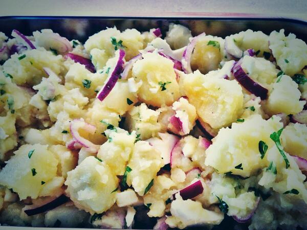 BichoRaroPT's tweet photo. A las ricas Papas Aliñá !!! http://t.co/Lt1GbMmaSc