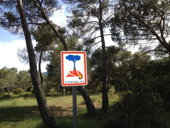 Prévention des incendies de forêts : Ne jetez pas vos mégots dans la nature ! Infos sur bit.ly/T1T3Kp #Var