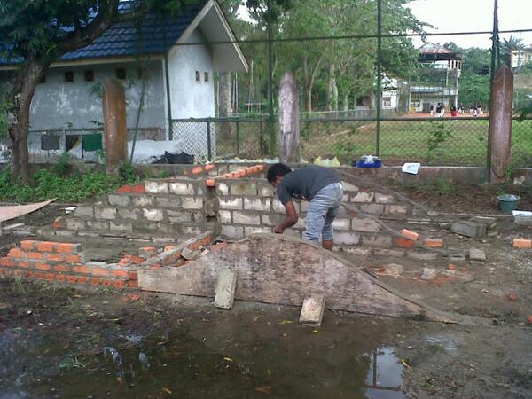 Pmbangunan Skatepark bahempas@gor segiri samarinda akan slesai prtengahan bulan ini <a href="/TimbauSkatepark/">Timbau Skatepark</a> @happensk8mag