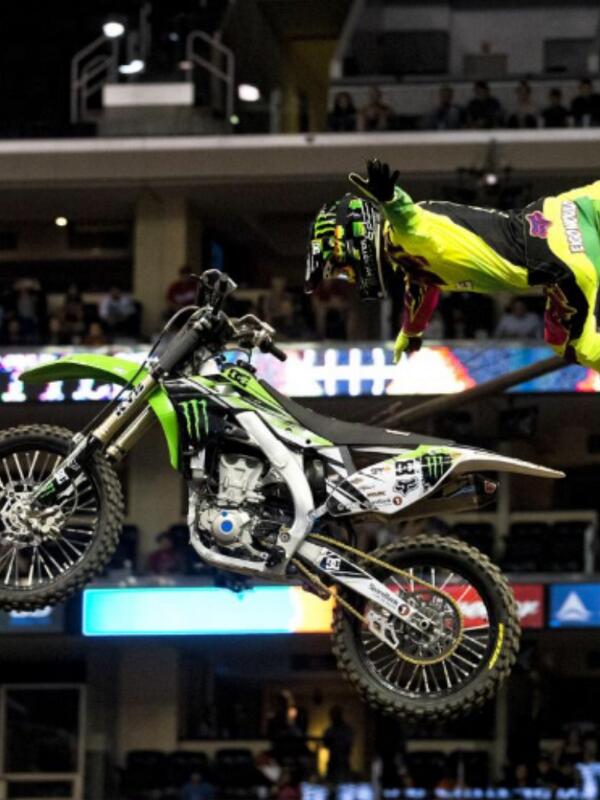 XgamesDK's tweet photo. Dagen program:

23:00-00:00 MotoX speed and style heats og finale

Kan ses på @DR3TV 

#xgamesdk http://t.co/rwWgMgBm1p