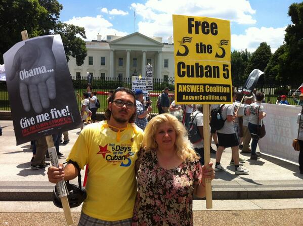 #5daysforthe5 <a href="/WhiteHouse/">The White House</a> #Brasil is representing, are you? JOIN US NOW!!! #FreetheFive