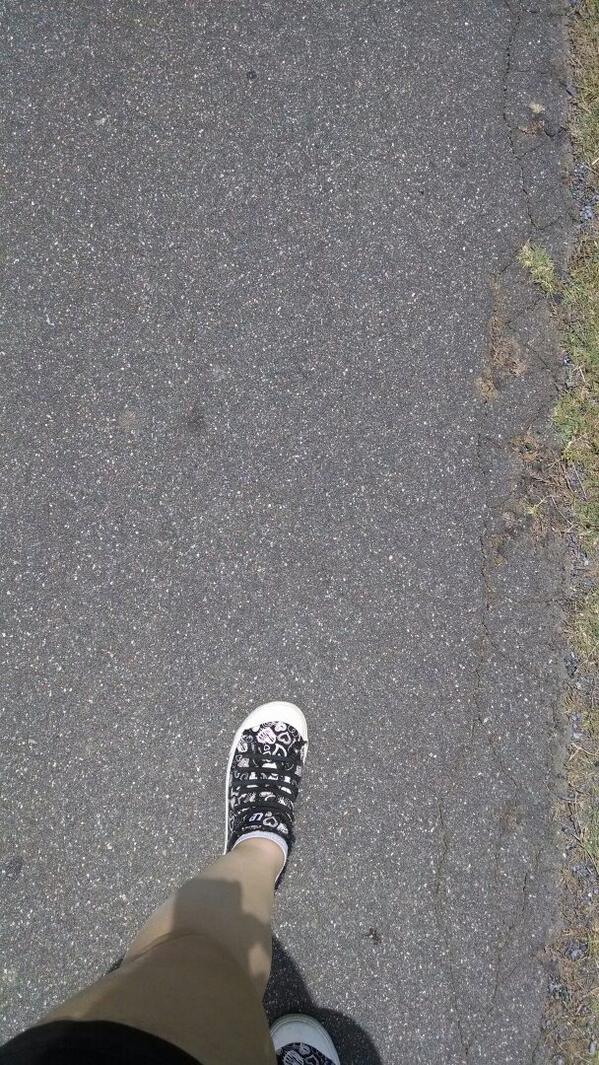 mo_bug's tweet photo. Sometimes walking is my only solace. http://t.co/ffnUQHe4lQ