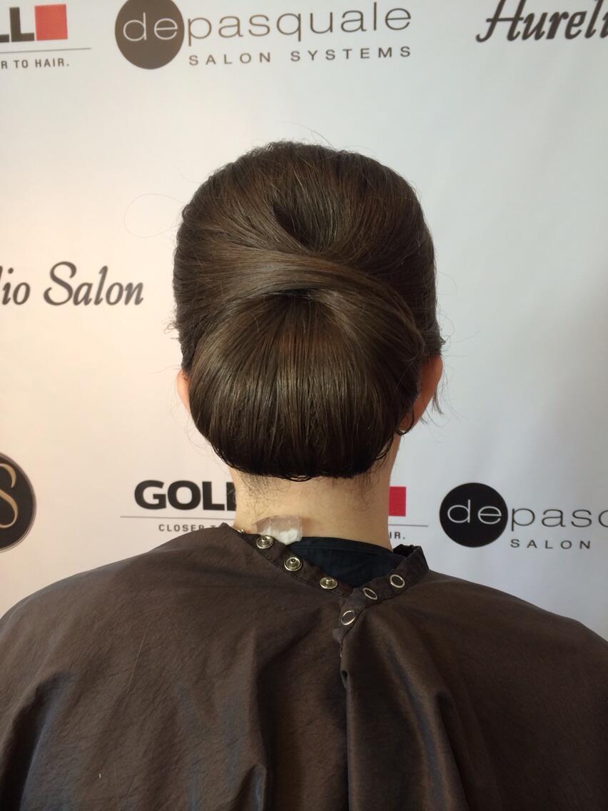 Prom Hair chignon