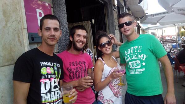 LorenaG30's tweet photo. Empezamos bien el sábado!! @jose93sg @pableteporrete http://t.co/hKddJZt1gm