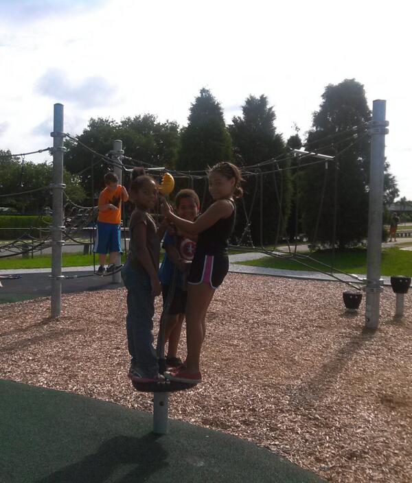 Vanny257a's tweet photo. @HiddenCashTPA We didn't find any, but we had fun looking, now the kids are playing. http://t.co/Tya8JieFg2
