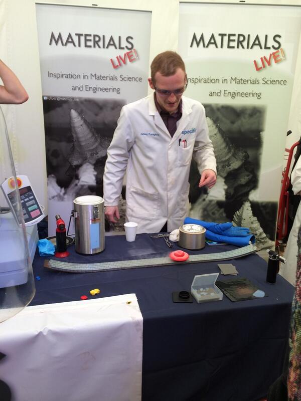 Materials_Live's tweet image. Magnetic levitation to lift your mood even more at a wonderful sunny #explorezone @cheltfestivals #cheltscifest