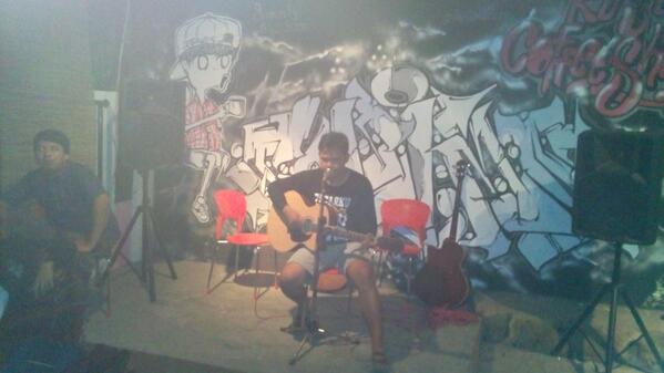 Merapat yuk <a href="/kusumacafe/">Kusuma Coffee Shop</a>, lagi pada akustikan - cc <a href="/Sekitar_Pati/">Pati Bumi Mina Tani</a> <a href="/kulinerpati/">Kuliner Pati</a> <a href="/yossep_lust/">yossep wijaya</a>