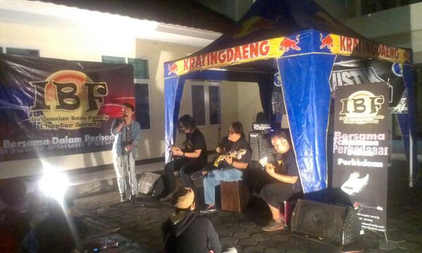 Malam biru covers by  <a href="/IBFOfficial/">IndonesianBassFamily</a> <a href="/harrytld/">harry toledo</a> <a href="/SoebrotoHarry/">Soebroto Harry</a>  <a href="/IBFSerang/">IBF_serang</a> <a href="/IBFPekanbaru/">IBF Chapter P.Baru</a> <a href="/IBF_Tng/">IBF Tangerang</a> <a href="/IBF_Bekasi/">IBF_Bekasi</a> <a href="/IBF_JOG/">IBF JOGJA</a>