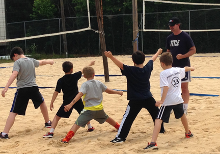 NorthAtlantaFC's tweet photo. Saturday morning was a great time to work on lunges in the sand at Blitz! #fencing #workout #weekendwarriors http://t.co/0yiMa4EXcL