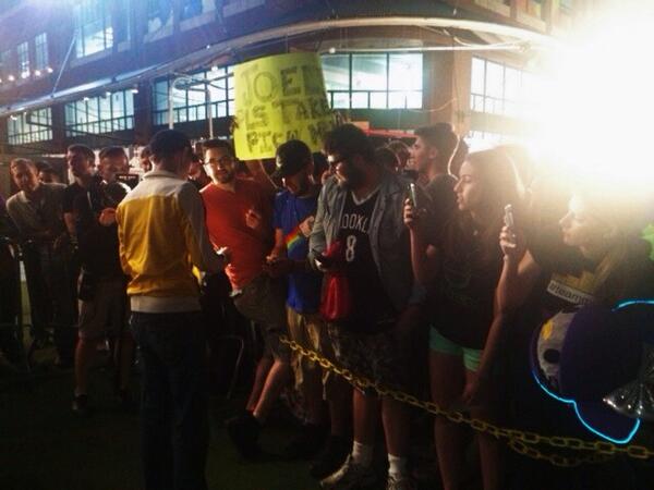 Everyone came out last night to show their love. #teampurrari #gumball3000 <a href="/deadmau5/">Goat lord</a>