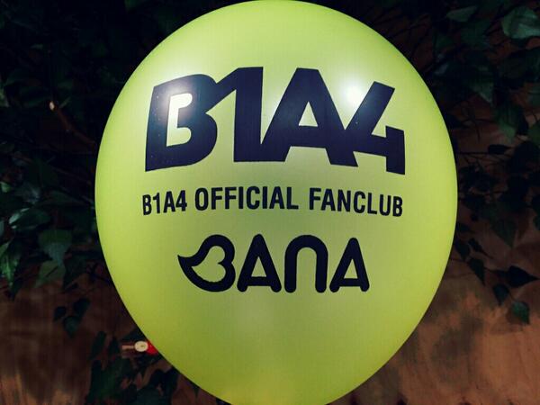 오늘 만난 우리 바나들 너무 반가웠고ㅎㅎ
오랜만에 오르는 무대 많이 떨렸는데 우리 바나들 너무 많이 와줘서 너무 씬났쪙~~!!ㅎㅎ고마워요~♡
쫌만 기다려요♡♡