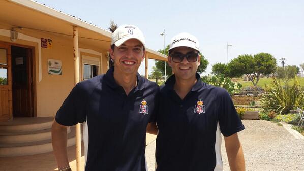 _pacocordero's tweet photo. @lituanboy y yo flamantes Campeones de España Colegios Abogados de Golf!!!! #campeones #lovegolf #juristasgolfistas http://t.co/Hbr0Y8uwLZ
