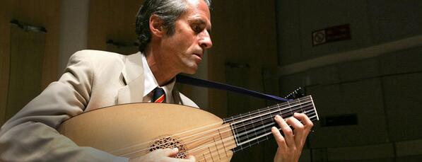 The wonderful lutenist <a href="/HopkinsonSmith/">Hopkinson Smith</a> gives his MainStage recital today at 5pm <a href="/BerkFestExpo/">BerkeleyFest&Expo</a>!