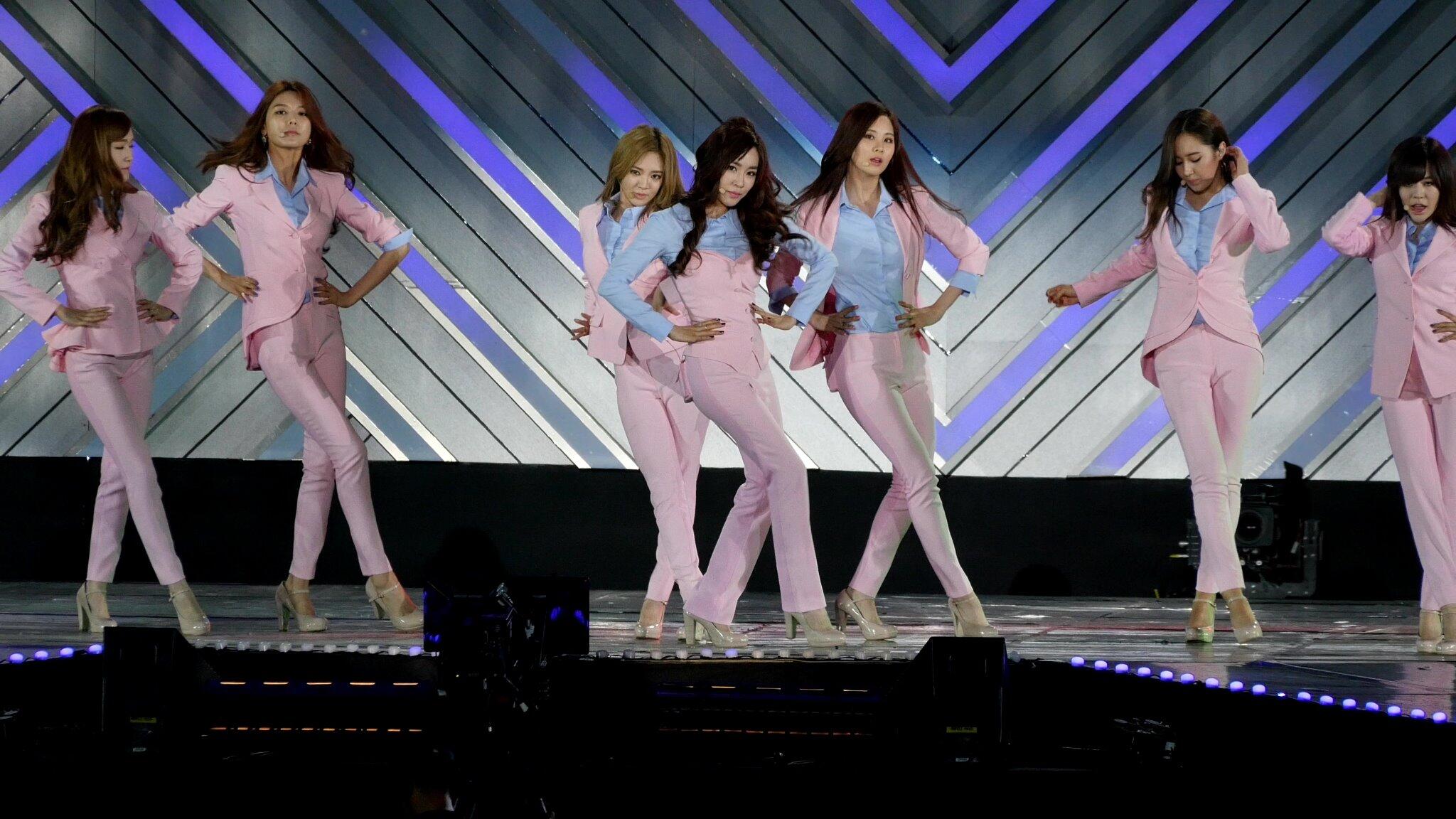 BpioithCQAAcbLm.jpg:large