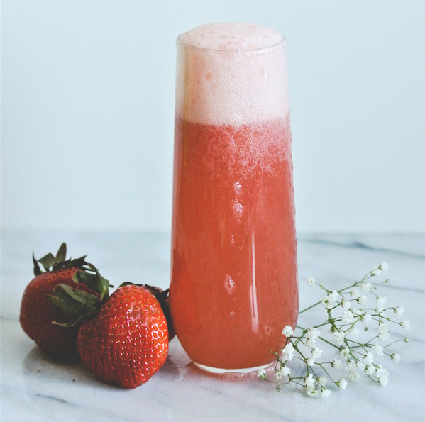 Cosmopolitan's tweet photo. 12 brunch cocktails so simple and delicious, they totally justify daytime drinking: http://t.co/CH2tTSZPR5 http://t.co/loXcugxF95