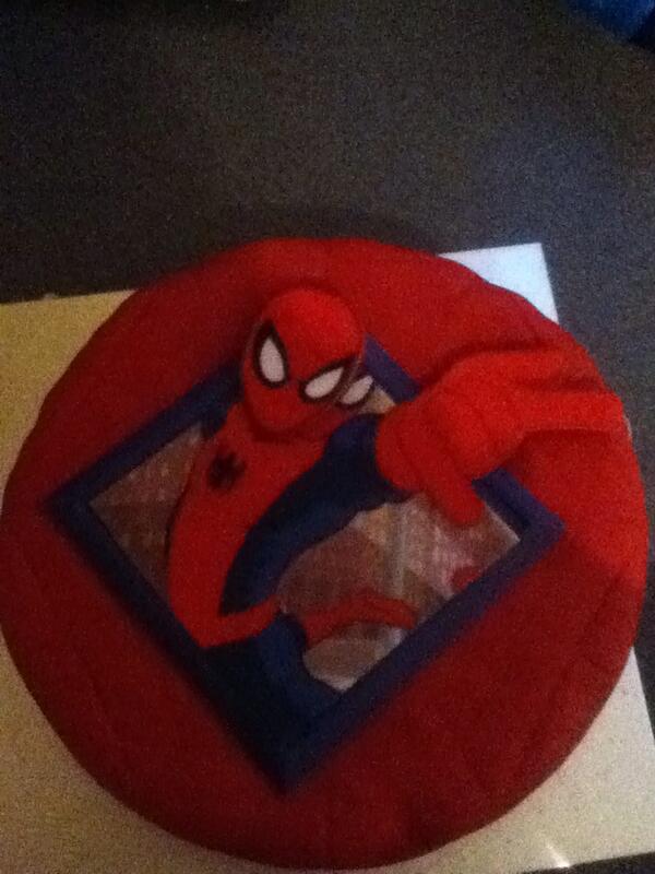 Bethan_Poynter's tweet image. 3D cake #ManSpider