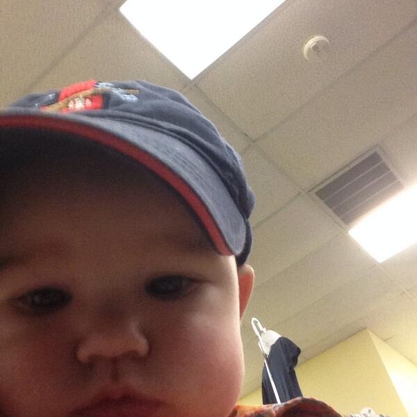 MyFirstSelfy's tweet image. Out shopping with my peeps! #MyFirstSelfy