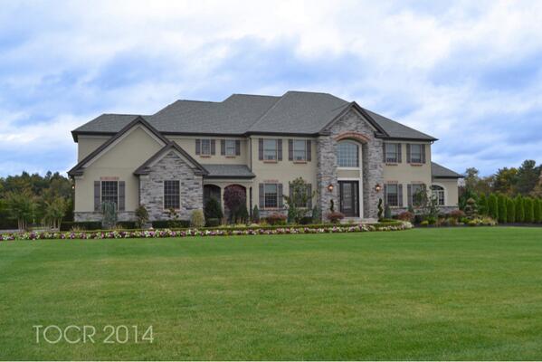 KnoxProperty's tweet photo. "Eldest Jonas Brother Sells New Jersey Mansion"  http://t.co/6TEDxUl2mf http://t.co/uypIzAMjFX